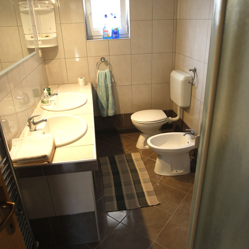 antonina appartamento 1 bagno con wc